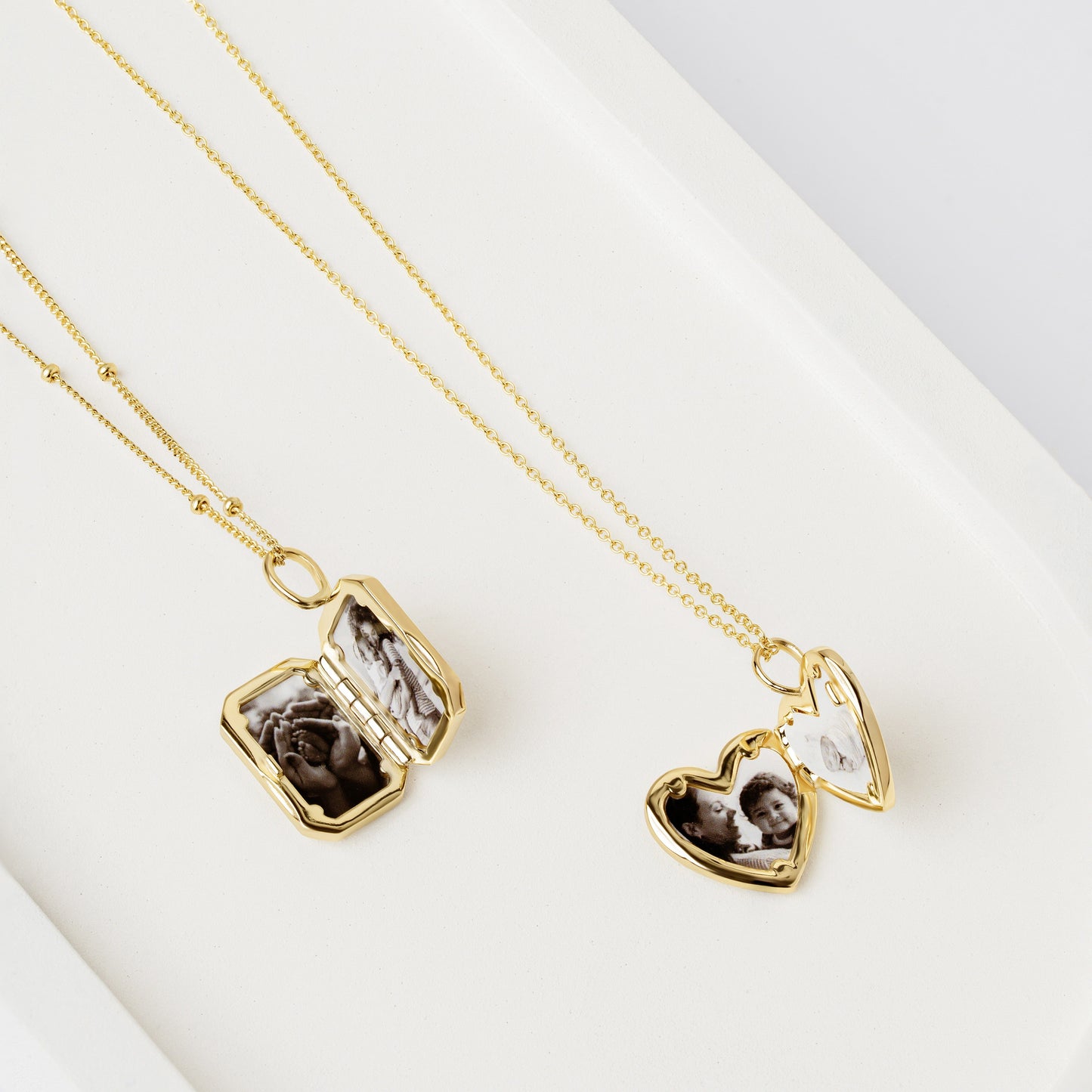 Amata Bevel Photo Locket