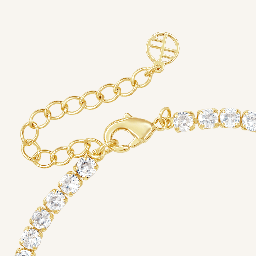 Close up of clasp on gold Anna Tennis Bracelet