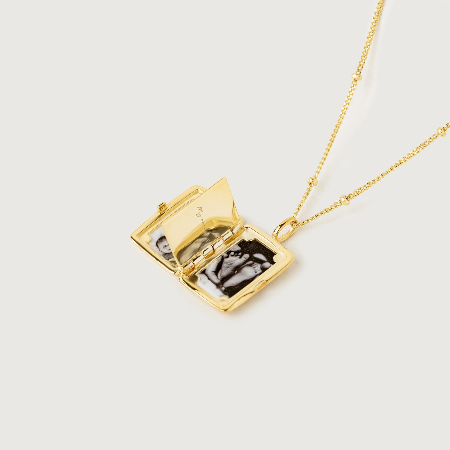 Etch Engraved Story Photo Locket Necklace