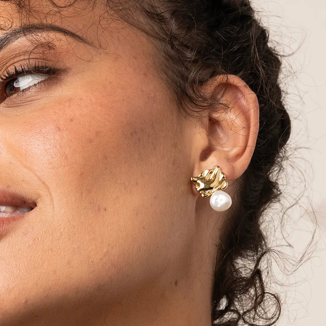 The Dune Pearl Studs by Francesca Jewellery from the Earrings Collection.