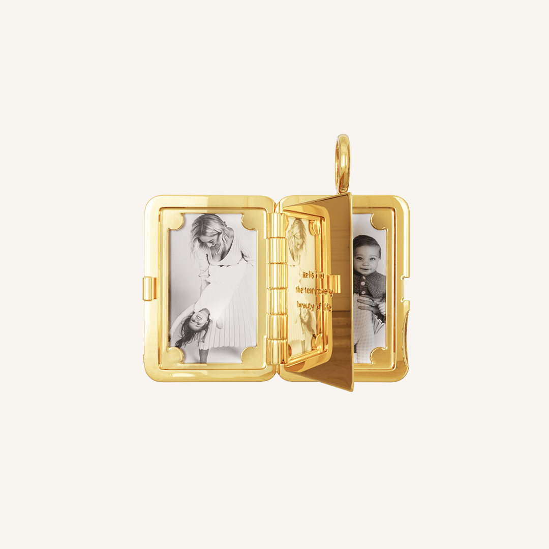 Etch Engraved Story Photo Locket