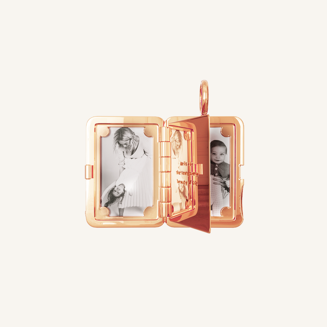 Etch Story Locket Jessica Urlichs - All I see is you