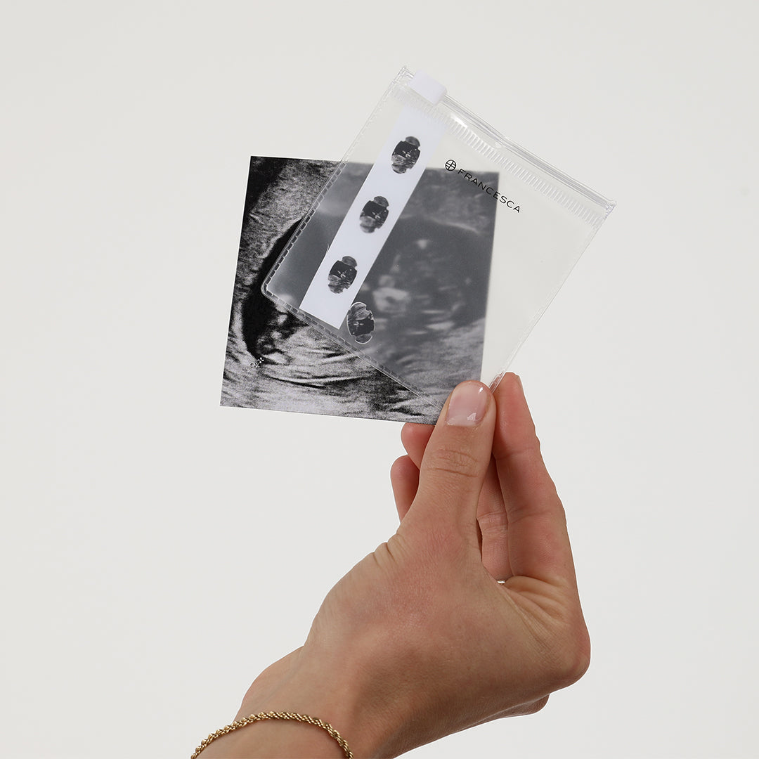 Add an image to your Oval Photo Locket