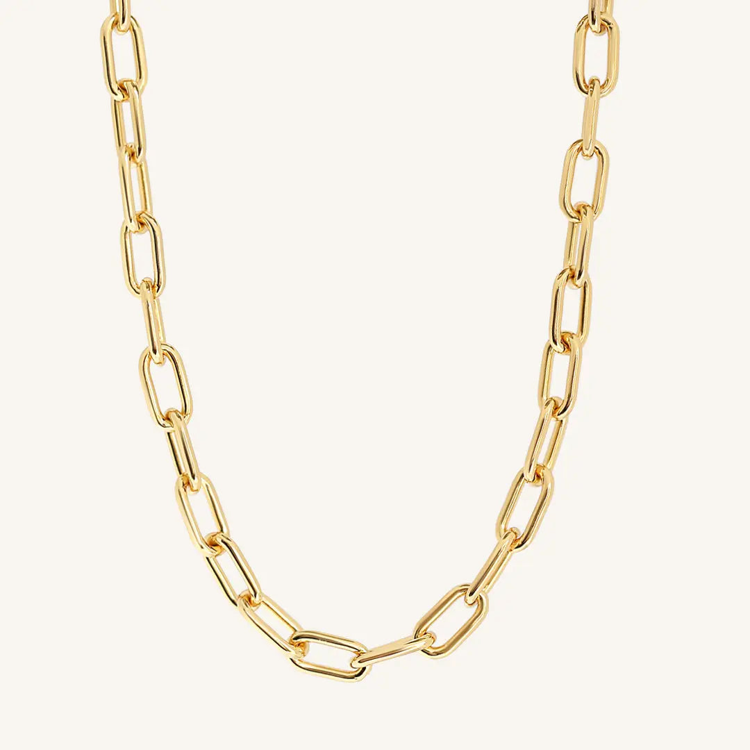 A chunky link chain necklace in gold tone.