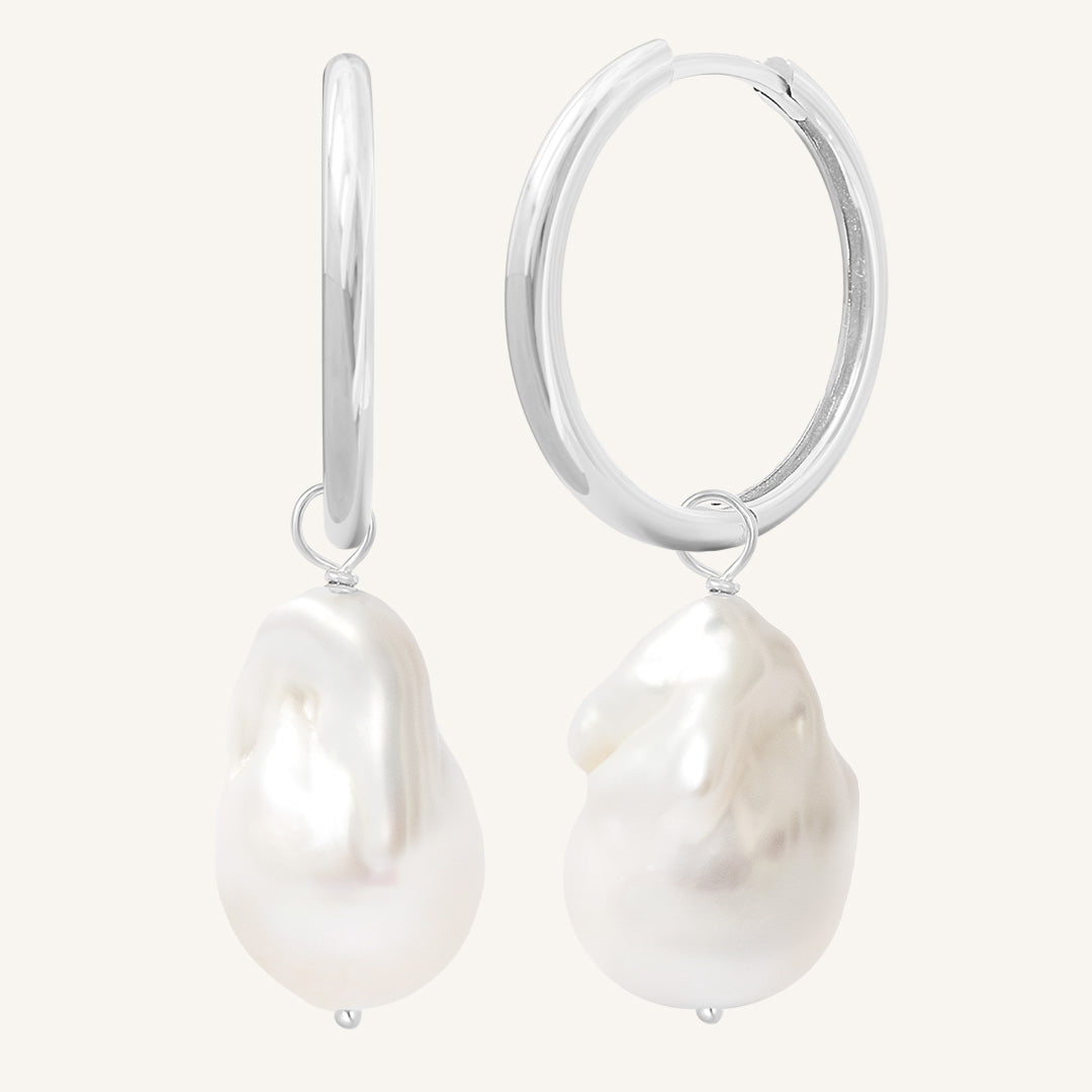 Vienna Pearl Hoops