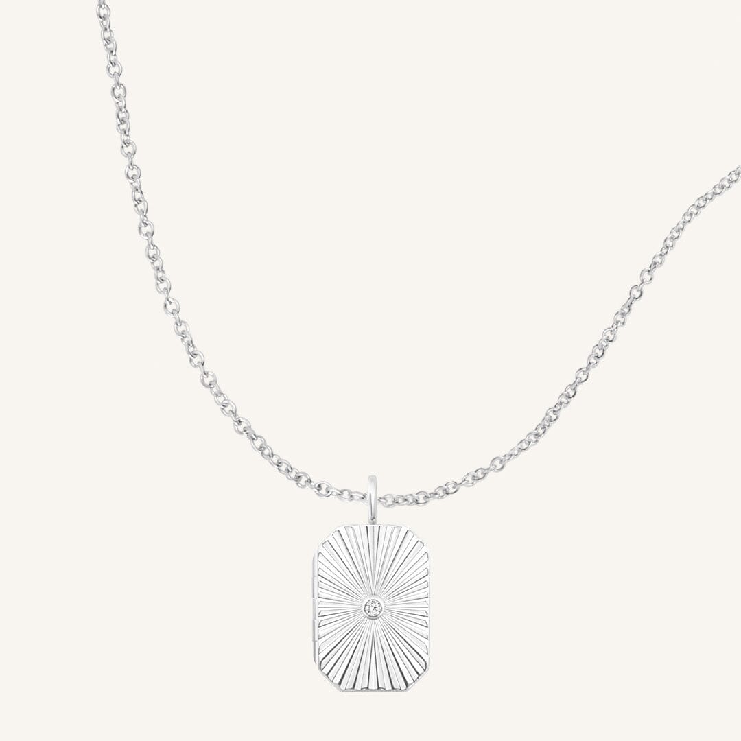 Amata Bevel Photo Locket Necklace