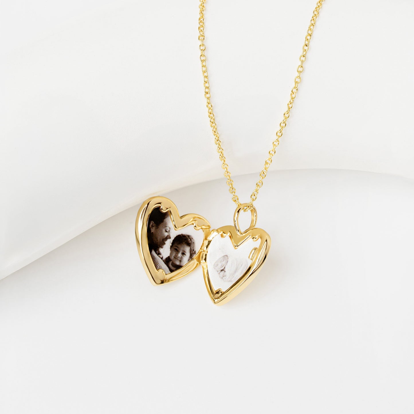 Amata Heart Photo Locket
