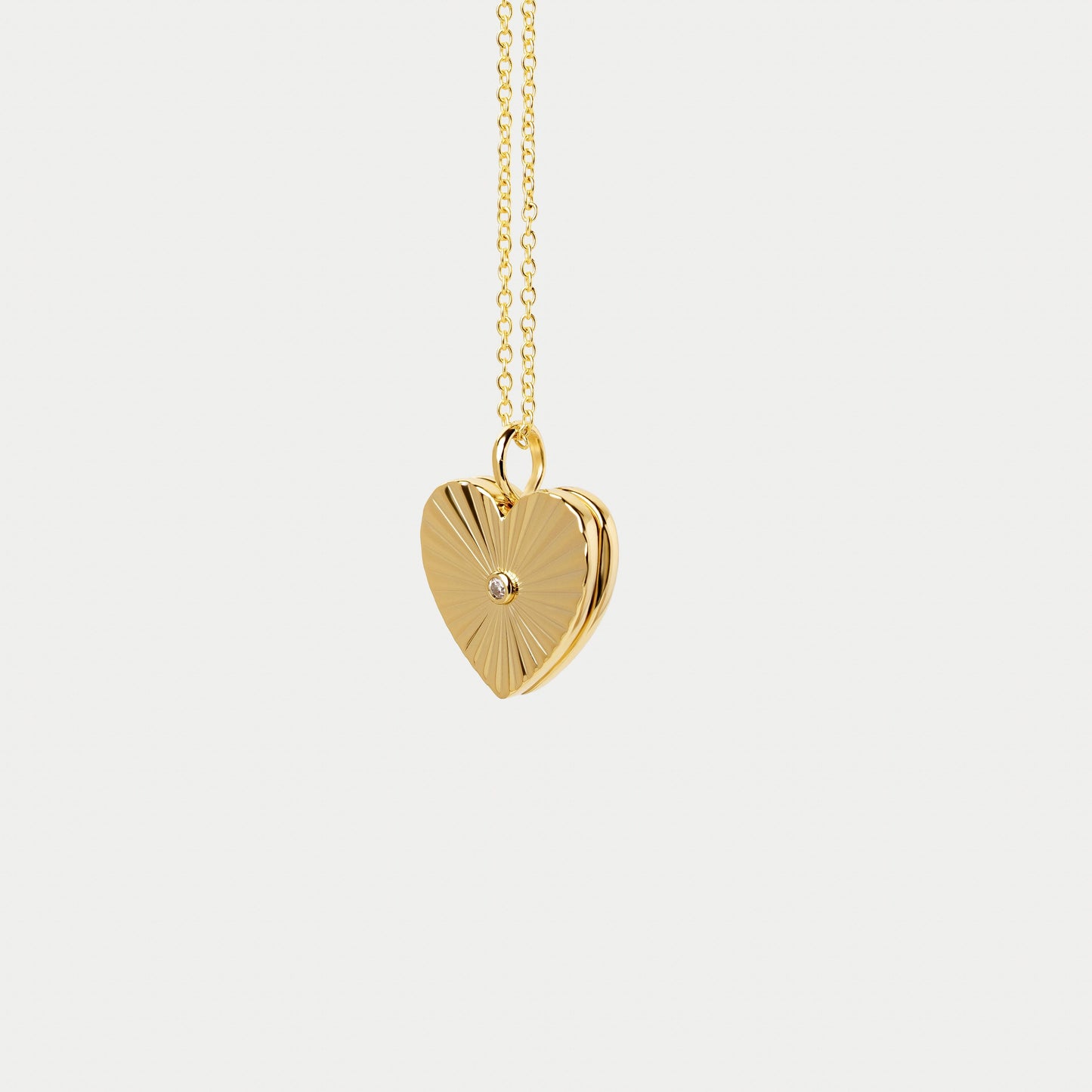 Amata Heart Photo Locket