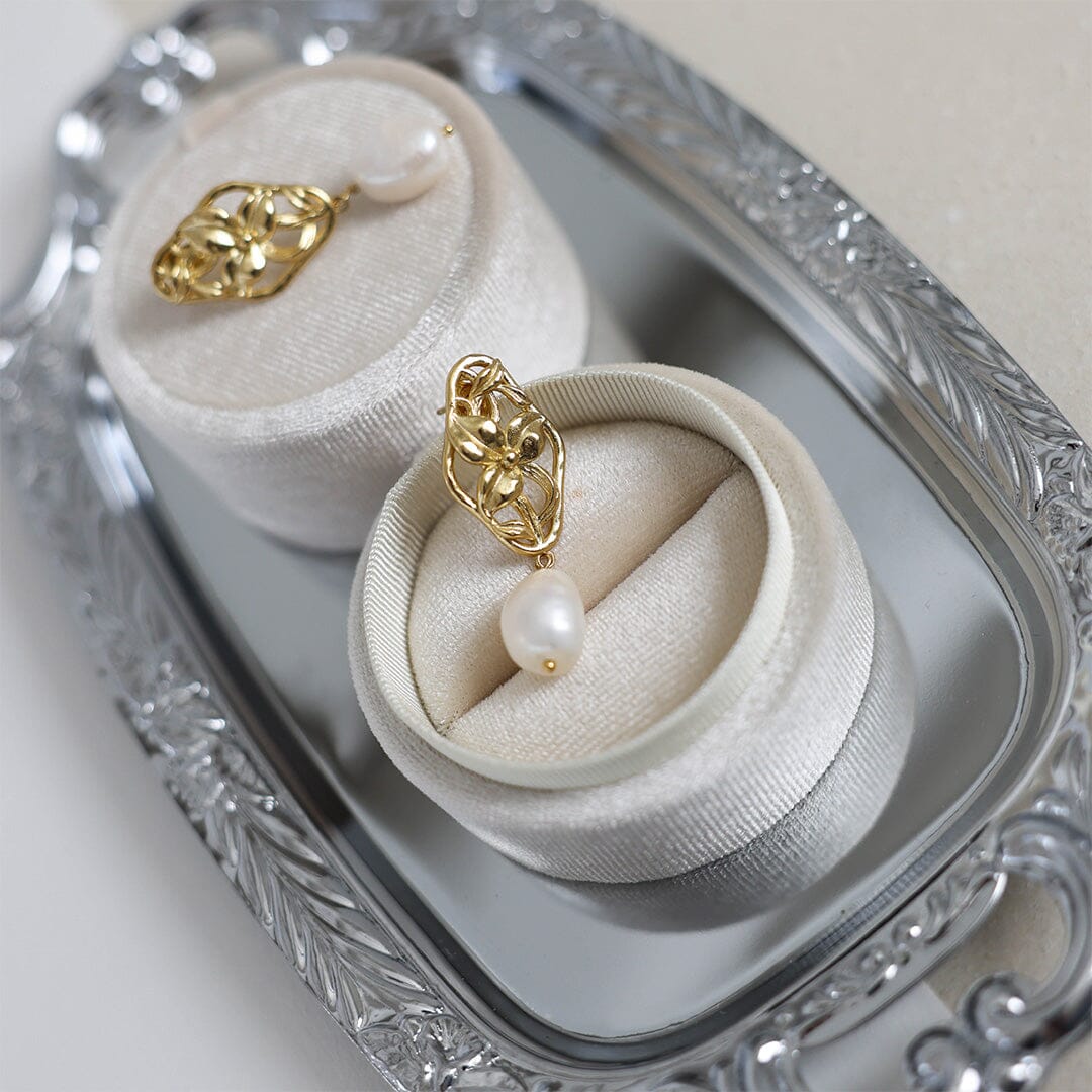 Audrey Pearl Earrings