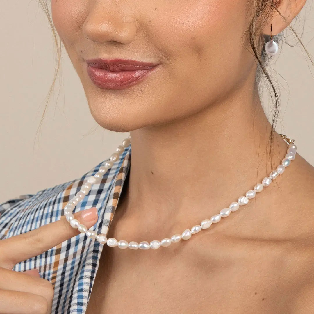 The    Maisie Pearl Necklace by  Francesca Jewellery from the Necklaces Collection.